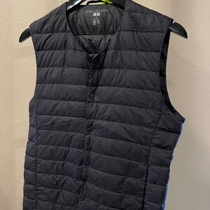 Uniqlo Black Lightweight Down Vest